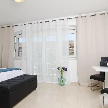Franka Apartment